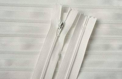 Reißverschluss Kunststoff nicht teilbar 10 cm creme von Großhandel für Schneiderbedarf